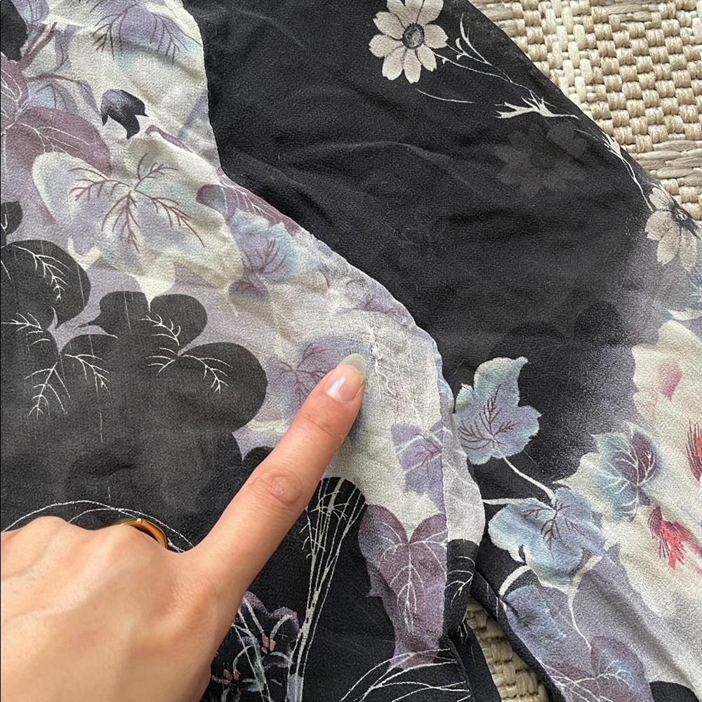 Citron Floral Sheer Silk Kimono Shawl🌬️ - Picture 8 of 9